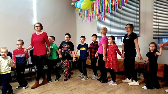 Zabawa choinkowa dla dzieci z KGW Kresowianki [GALERIA ZDJĘĆ]