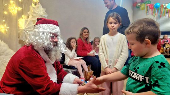 Zabawa choinkowa dla dzieci z KGW Kresowianki [GALERIA ZDJĘĆ]