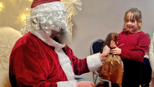 Zabawa choinkowa dla dzieci z KGW Kresowianki [GALERIA ZDJĘĆ]