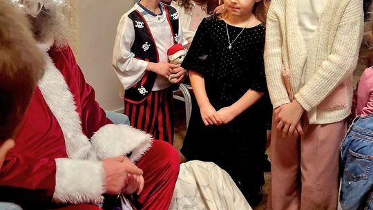 Zabawa choinkowa dla dzieci z KGW Kresowianki [GALERIA ZDJĘĆ]
