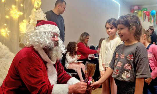 Zabawa choinkowa dla dzieci z KGW Kresowianki [GALERIA ZDJĘĆ]