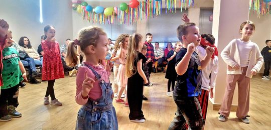 Zabawa choinkowa dla dzieci z KGW Kresowianki [GALERIA ZDJĘĆ]