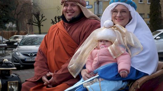 Krasnystaw. Orszak Trzech Króli z kościoła pw. Trójcy Przenajświętszej [GALERIA ZDJĘĆ]