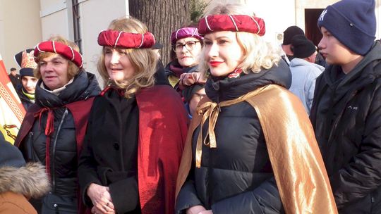 Krasnystaw. Orszak Trzech Króli z kościoła pw. Trójcy Przenajświętszej [GALERIA ZDJĘĆ]