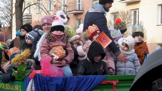 Krasnystaw. Orszak Trzech Króli z kościoła pw. Trójcy Przenajświętszej [GALERIA ZDJĘĆ]