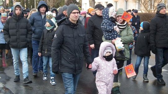 Krasnystaw. Orszak Trzech Króli z kościoła pw. Trójcy Przenajświętszej [GALERIA ZDJĘĆ]