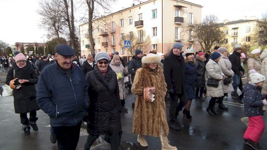 Krasnystaw. Orszak Trzech Króli z kościoła pw. Trójcy Przenajświętszej [GALERIA ZDJĘĆ]
