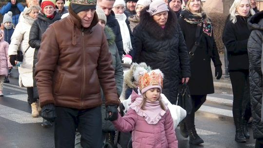 Krasnystaw. Orszak Trzech Króli z kościoła pw. Trójcy Przenajświętszej [GALERIA ZDJĘĆ]