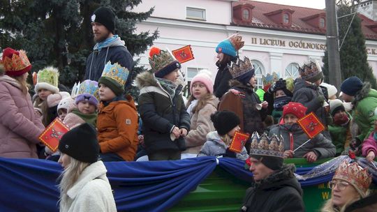 Krasnystaw. Orszak Trzech Króli z kościoła pw. Trójcy Przenajświętszej [GALERIA ZDJĘĆ]