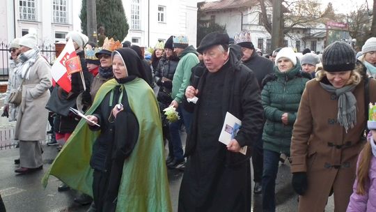 Krasnystaw. Orszak Trzech Króli z kościoła pw. Trójcy Przenajświętszej [GALERIA ZDJĘĆ]