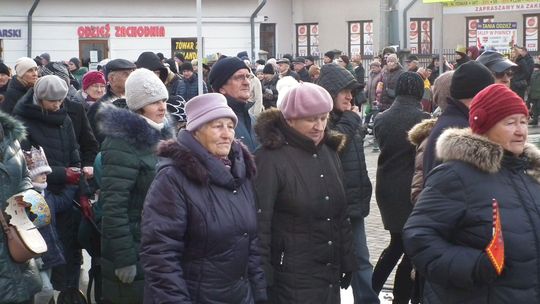 Krasnystaw. Orszak Trzech Króli z kościoła pw. Trójcy Przenajświętszej [GALERIA ZDJĘĆ]