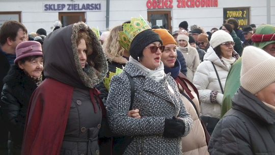 Krasnystaw. Orszak Trzech Króli z kościoła pw. Trójcy Przenajświętszej [GALERIA ZDJĘĆ]