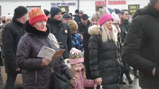 Krasnystaw. Orszak Trzech Króli z kościoła pw. Trójcy Przenajświętszej [GALERIA ZDJĘĆ]