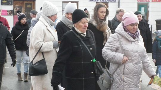 Krasnystaw. Orszak Trzech Króli z kościoła pw. Trójcy Przenajświętszej [GALERIA ZDJĘĆ]