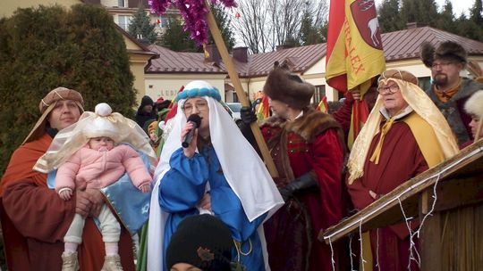 Krasnystaw. Orszak Trzech Króli z kościoła pw. Trójcy Przenajświętszej [GALERIA ZDJĘĆ]