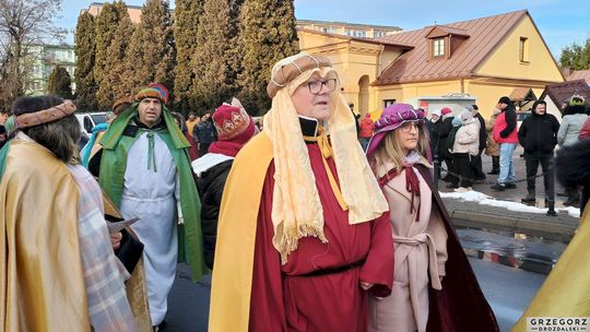 Krasnystaw. Orszak Trzech Króli z kościoła pw. Trójcy Przenajświętszej [GALERIA ZDJĘĆ]