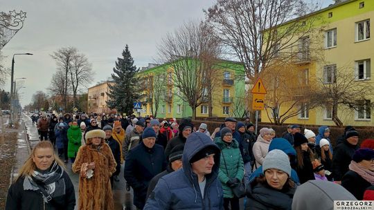 Krasnystaw. Orszak Trzech Króli z kościoła pw. Trójcy Przenajświętszej [GALERIA ZDJĘĆ]