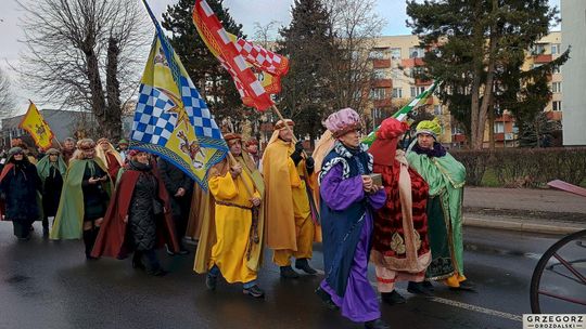 Krasnystaw. Orszak Trzech Króli z kościoła pw. Trójcy Przenajświętszej [GALERIA ZDJĘĆ]