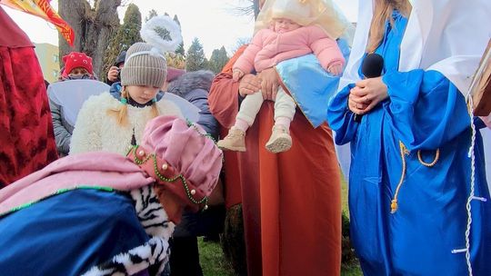 Krasnystaw. Orszak Trzech Króli z kościoła pw. Trójcy Przenajświętszej [GALERIA ZDJĘĆ]