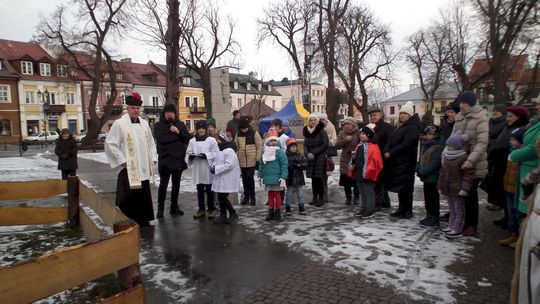 Orszak Trzech Króli z parafii pw. Świętego Franciszka Ksawerego [GALERIA ZDJĘĆ]