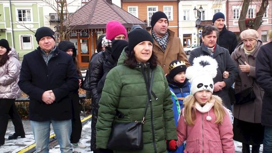 Orszak Trzech Króli z parafii pw. Świętego Franciszka Ksawerego [GALERIA ZDJĘĆ]