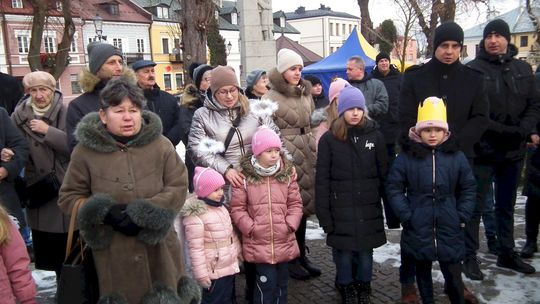 Orszak Trzech Króli z parafii pw. Świętego Franciszka Ksawerego [GALERIA ZDJĘĆ]