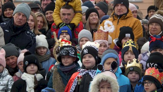 Orszak Trzech Króli z parafii pw. Świętego Franciszka Ksawerego [GALERIA ZDJĘĆ]