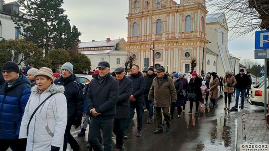 Orszak Trzech Króli z parafii pw. Świętego Franciszka Ksawerego [GALERIA ZDJĘĆ]