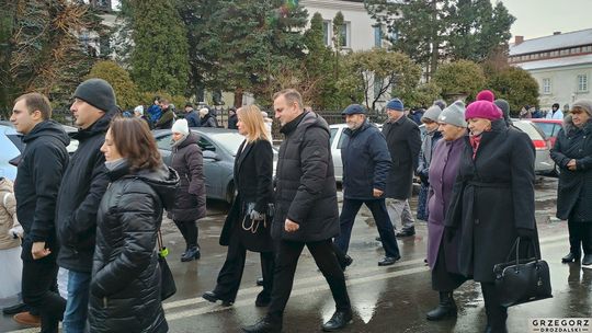 Orszak Trzech Króli z parafii pw. Świętego Franciszka Ksawerego [GALERIA ZDJĘĆ]