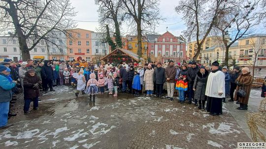 Orszak Trzech Króli z parafii pw. Świętego Franciszka Ksawerego [GALERIA ZDJĘĆ]