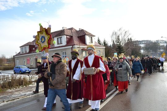 Gm. Gorzków. Przemaszerował Orszak Trzech Króli [GALERIA ZDJĘĆ]