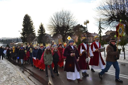 Gm. Gorzków. Przemaszerował Orszak Trzech Króli [GALERIA ZDJĘĆ]