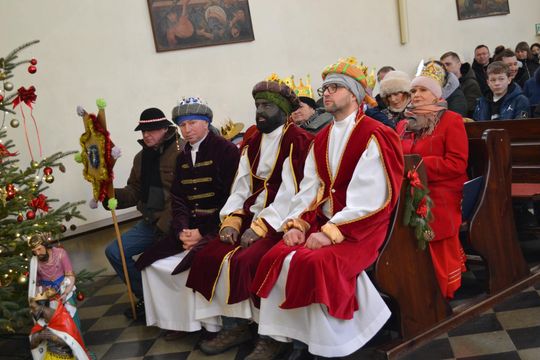 Gm. Gorzków. Przemaszerował Orszak Trzech Króli [GALERIA ZDJĘĆ]