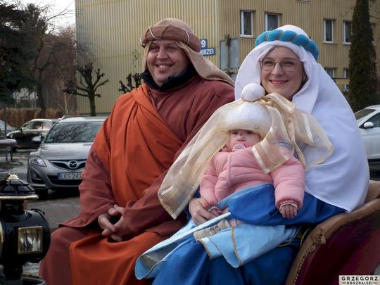 Krasnystaw. Orszak Trzech Króli z kościoła pw. Trójcy Przenajświętszej [GALERIA ZDJĘĆ]