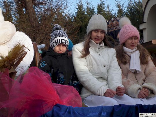 Krasnystaw. Orszak Trzech Króli z kościoła pw. Trójcy Przenajświętszej [GALERIA ZDJĘĆ]