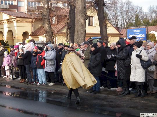 Krasnystaw. Orszak Trzech Króli z kościoła pw. Trójcy Przenajświętszej [GALERIA ZDJĘĆ]