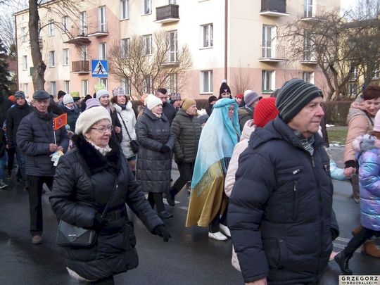 Krasnystaw. Orszak Trzech Króli z kościoła pw. Trójcy Przenajświętszej [GALERIA ZDJĘĆ]