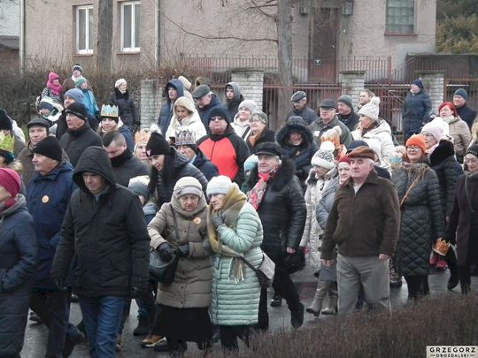 Krasnystaw. Orszak Trzech Króli z kościoła pw. Trójcy Przenajświętszej [GALERIA ZDJĘĆ]