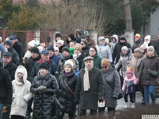 Krasnystaw. Orszak Trzech Króli z kościoła pw. Trójcy Przenajświętszej [GALERIA ZDJĘĆ]