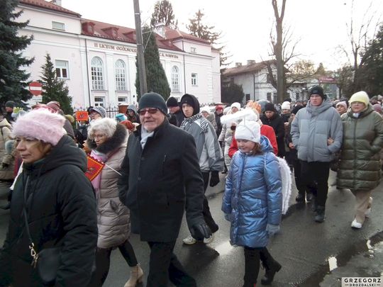 Krasnystaw. Orszak Trzech Króli z kościoła pw. Trójcy Przenajświętszej [GALERIA ZDJĘĆ]