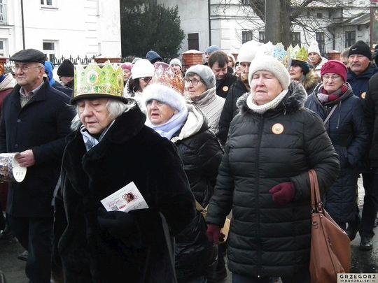 Krasnystaw. Orszak Trzech Króli z kościoła pw. Trójcy Przenajświętszej [GALERIA ZDJĘĆ]