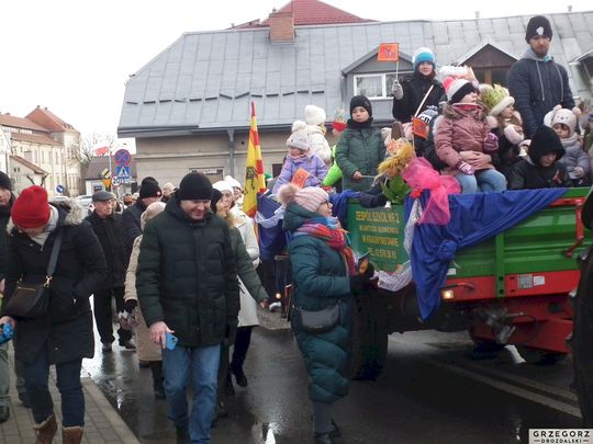Krasnystaw. Orszak Trzech Króli z kościoła pw. Trójcy Przenajświętszej [GALERIA ZDJĘĆ]