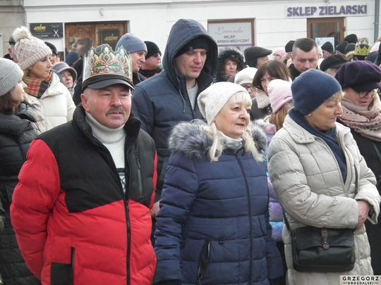 Krasnystaw. Orszak Trzech Króli z kościoła pw. Trójcy Przenajświętszej [GALERIA ZDJĘĆ]