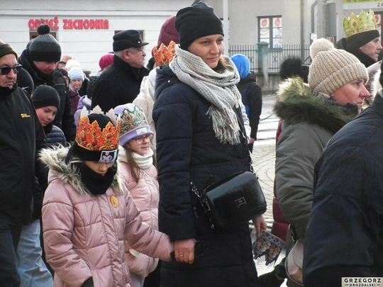 Krasnystaw. Orszak Trzech Króli z kościoła pw. Trójcy Przenajświętszej [GALERIA ZDJĘĆ]