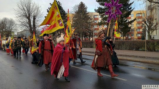 Krasnystaw. Orszak Trzech Króli z kościoła pw. Trójcy Przenajświętszej [GALERIA ZDJĘĆ]