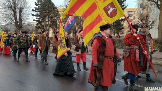 Krasnystaw. Orszak Trzech Króli z kościoła pw. Trójcy Przenajświętszej [GALERIA ZDJĘĆ]