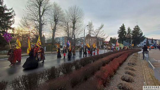 Krasnystaw. Orszak Trzech Króli z kościoła pw. Trójcy Przenajświętszej [GALERIA ZDJĘĆ]