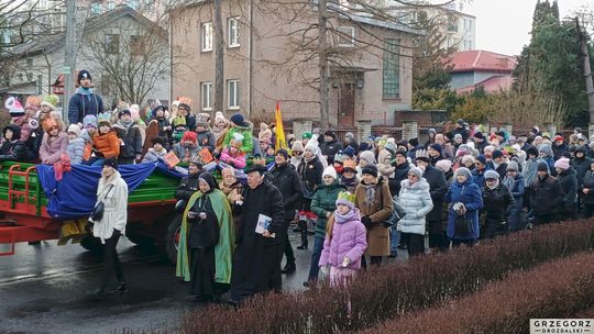 Krasnystaw. Orszak Trzech Króli z kościoła pw. Trójcy Przenajświętszej [GALERIA ZDJĘĆ]