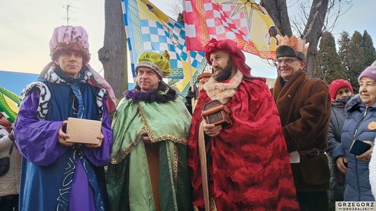 Krasnystaw. Orszak Trzech Króli z kościoła pw. Trójcy Przenajświętszej [GALERIA ZDJĘĆ]