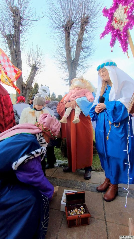 Krasnystaw. Orszak Trzech Króli z kościoła pw. Trójcy Przenajświętszej [GALERIA ZDJĘĆ]